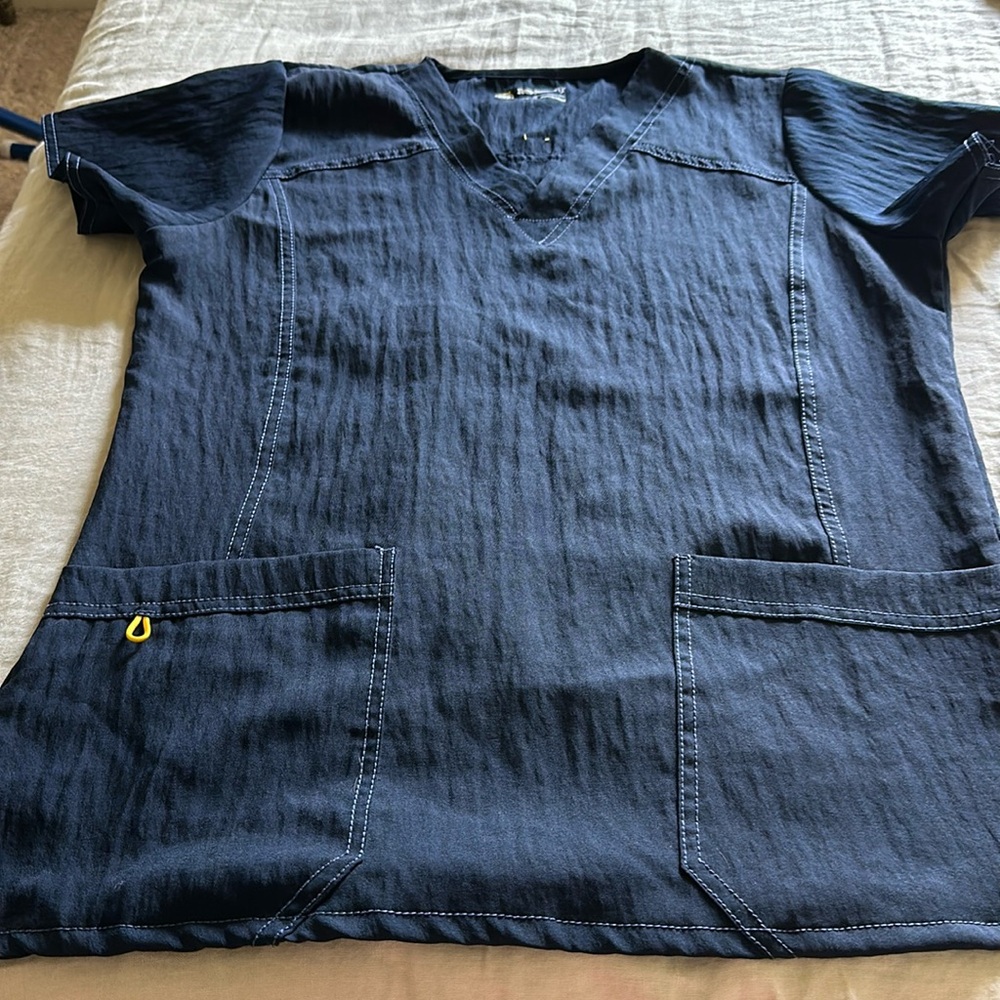 Wonder Wink dark Navy Blue scrub top!